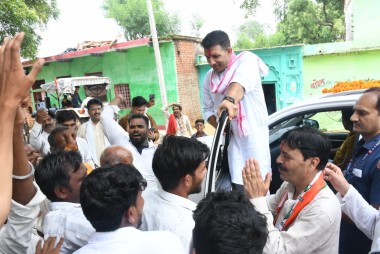 वरिष्ठ नेताओं की मौजूदगी में भरा हुंकार; चुनाव को बताया संविधान और स्वाभिमान की जंग